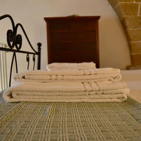 מלון דירות Kallistos & 3*