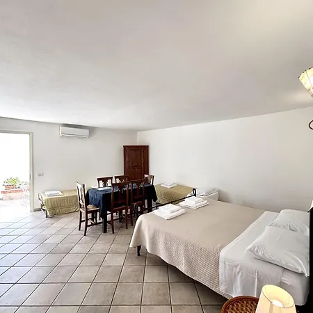 Kallistos & Aparthotel *
