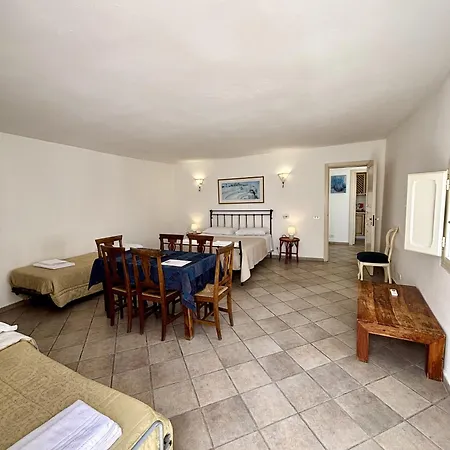 Kallistos & Aparthotel