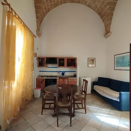 Aparthotel Kallistos & *