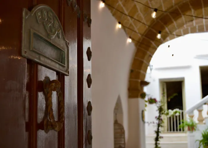 Kallistos & Lägenhetshotell