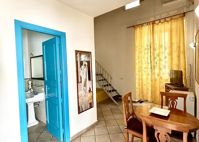 Kallistos & מלון דירות 3*