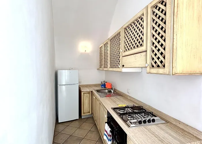 Kallistos & מלון דירות